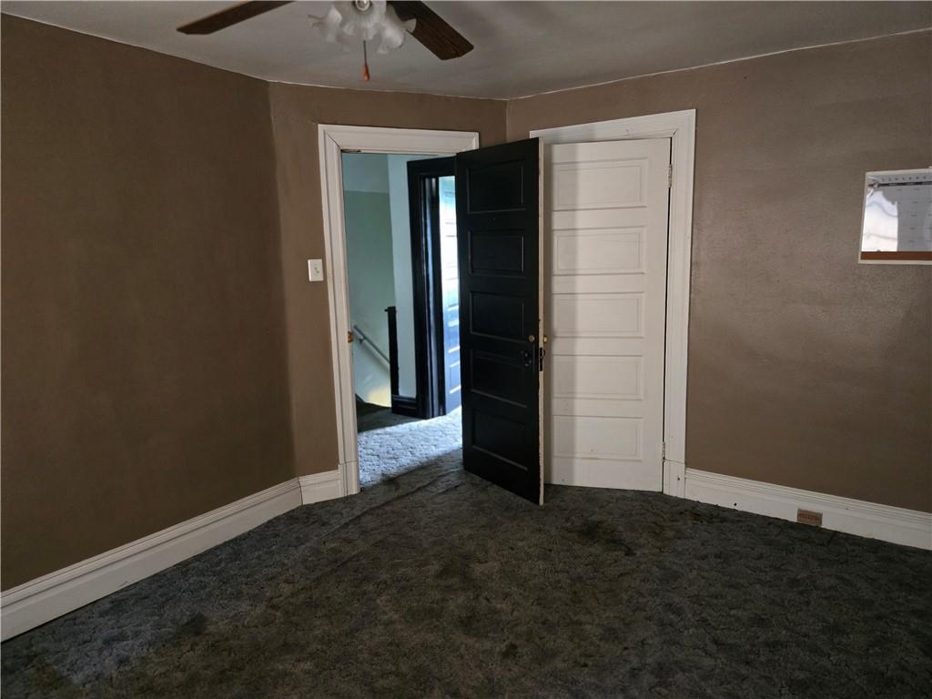 1490 Island Avenue McKees Rocks, PA 15136 - Photo 20 of 30 an empty room with closet