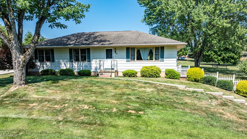 3087 Kingsridge Road East Liverpool, OH 43920 - Photo 1 of 38
