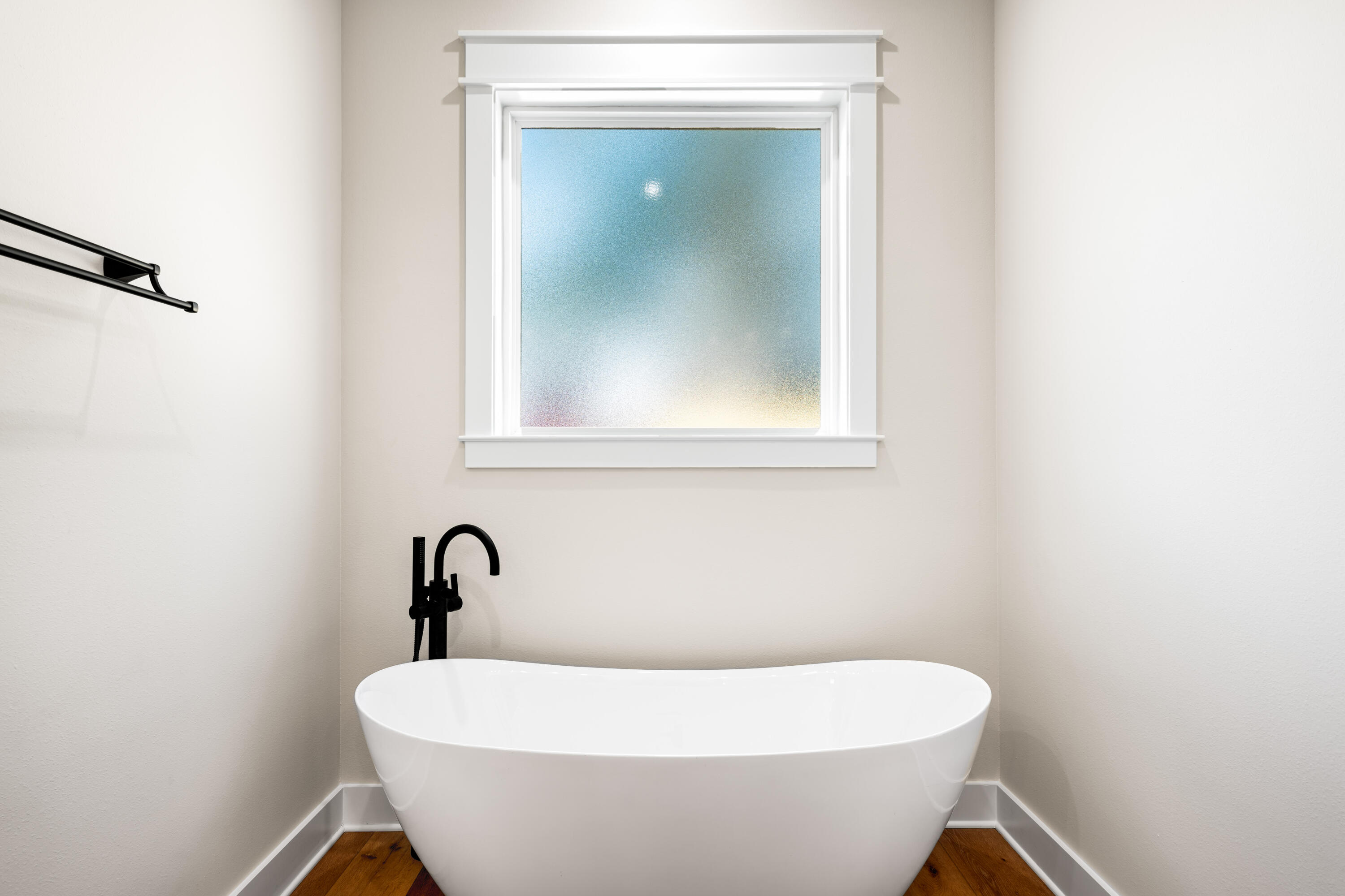 177 Harmony Way Freeport, FL 32439 - Photo 34 of 87 a close up of a bathtub in a bathroom