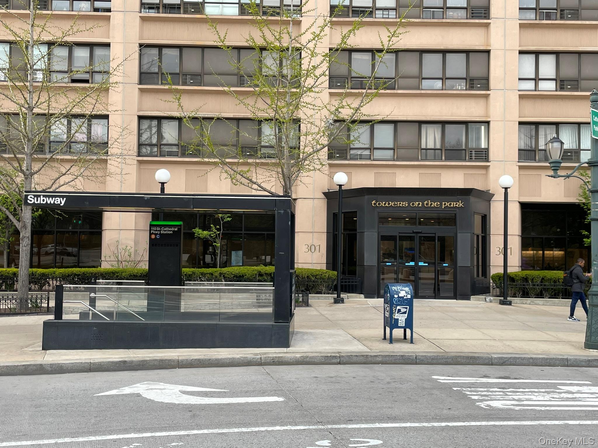301 West 110th Street, Unit 14F Manhattan, NY 10026 - Photo 3 of 18 View of building exterior