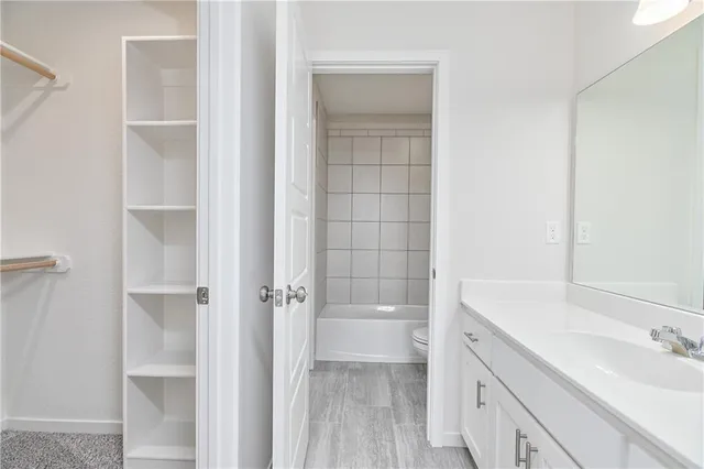 $644,950 | 2740 West Park Street, Olathe, KS 66061