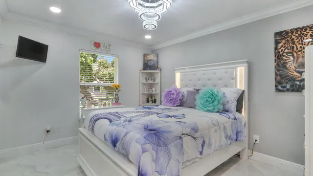 $660,000 | 1095 47th Avenue Southwest, Vero Beach, FL 32968