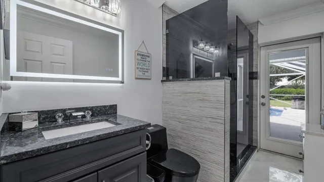 $660,000 | 1095 47th Avenue Southwest, Vero Beach, FL 32968