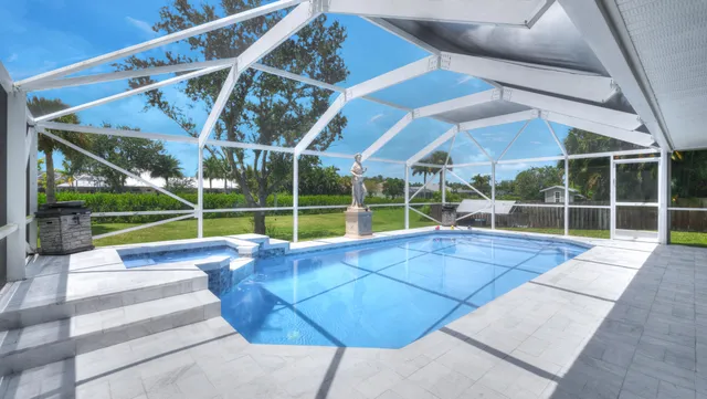 $660,000 | 1095 47th Avenue Southwest, Vero Beach, FL 32968