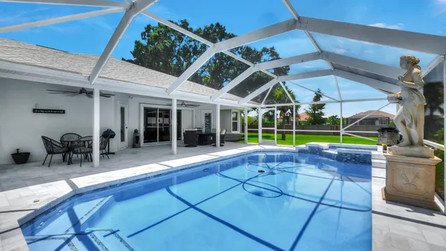$660,000 | 1095 47th Avenue Southwest, Vero Beach, FL 32968