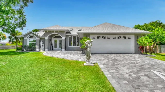 $660,000 | 1095 47th Avenue Southwest, Vero Beach, FL 32968