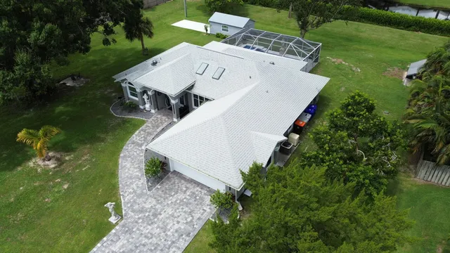 $660,000 | 1095 47th Avenue Southwest, Vero Beach, FL 32968