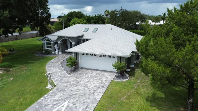 $660,000 | 1095 47th Avenue Southwest, Vero Beach, FL 32968