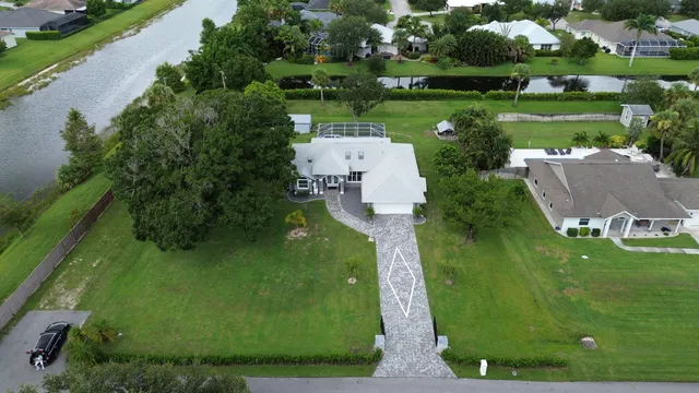 $660,000 | 1095 47th Avenue Southwest, Vero Beach, FL 32968