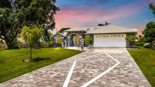 $660,000 | 1095 47th Avenue Southwest, Vero Beach, FL 32968