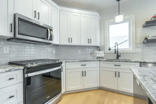 $461,000 | 117 Ashberry Lane, Stoughton, WI 53589