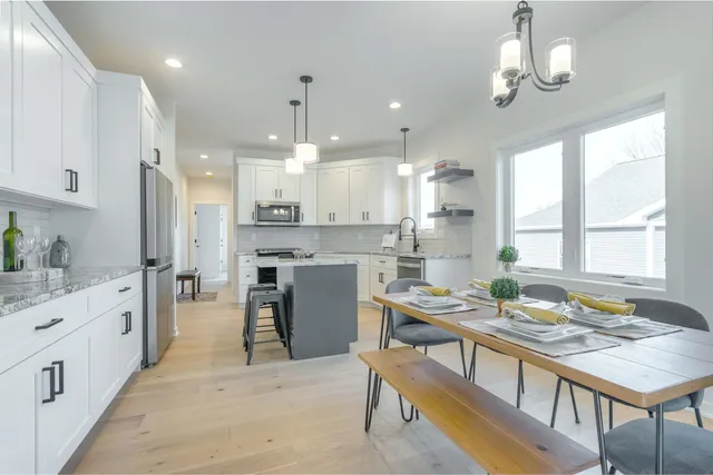 $461,000 | 117 Ashberry Lane, Stoughton, WI 53589