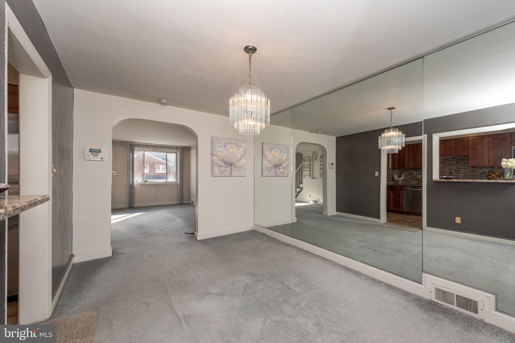 4934 West Hills Road Baltimore, MD 21229 - Photo 14 of 33