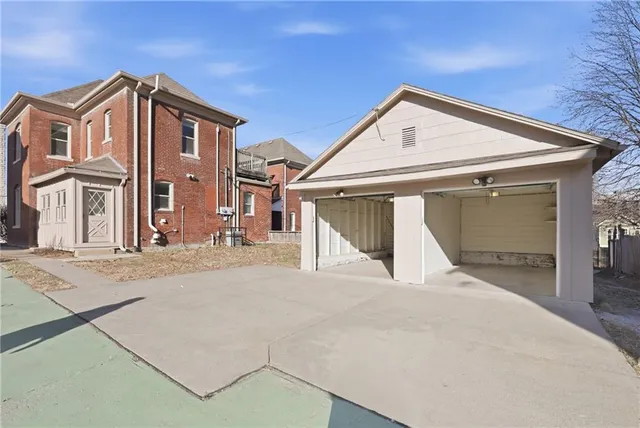 $299,000 | 803-805 North 5th Street, Kansas City, KS 66101