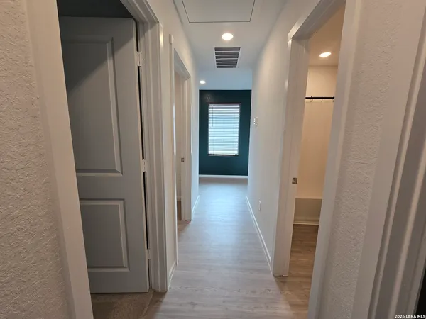 $1,750 | 11602 Dog Rose, Converse, TX 78109