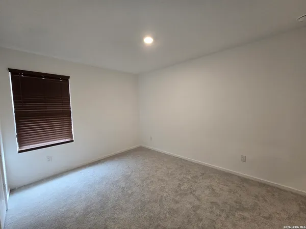 $1,750 | 11602 Dog Rose, Converse, TX 78109