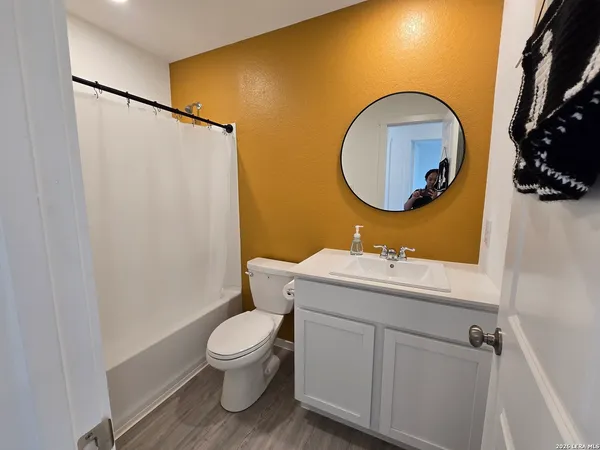 $1,750 | 11602 Dog Rose, Converse, TX 78109