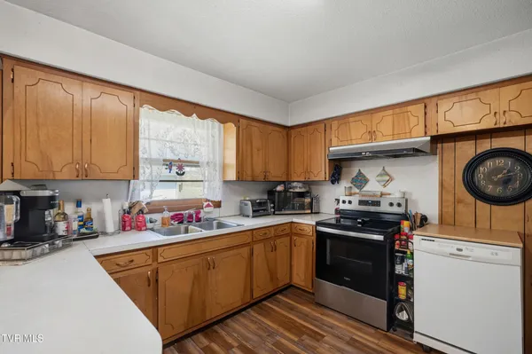 $299,000 | 805 Rock Creek Road, Erwin, TN 37650