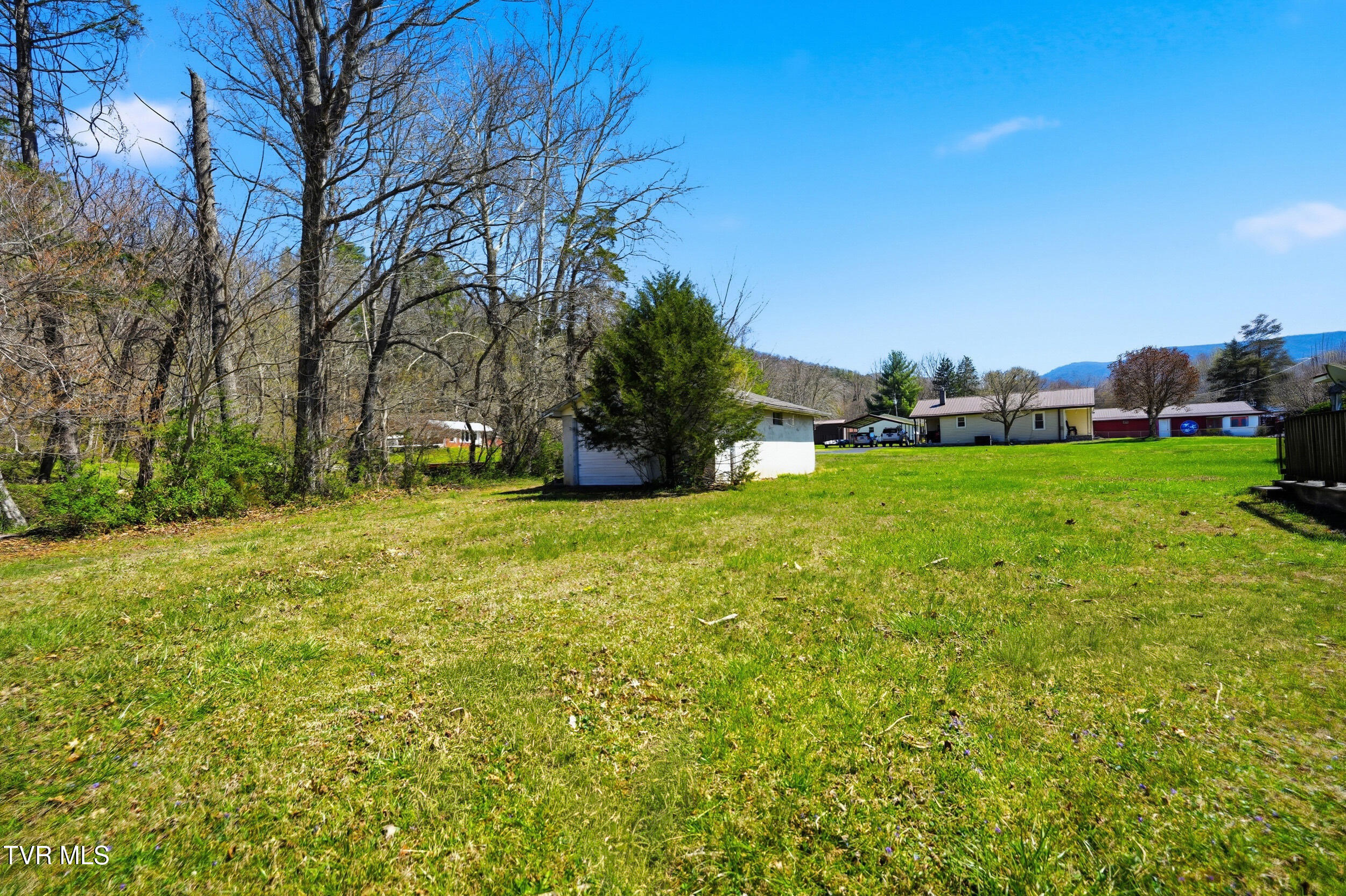 805 Rock Creek Road Erwin, TN 37650 - Photo 25 of 29 31_805 rock creek rd-31