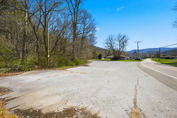 $299,000 | 805 Rock Creek Road, Erwin, TN 37650