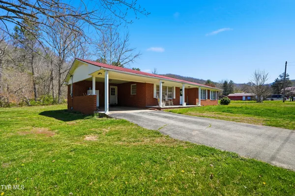 $299,000 | 805 Rock Creek Road, Erwin, TN 37650