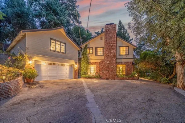 $1,875,000 | 9925 Shadow Hills Drive, Sunland, CA 91040