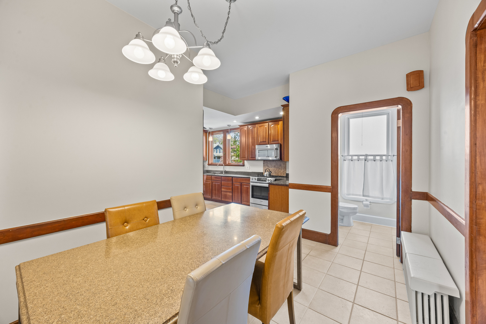 622 North Ridgeland Avenue Oak Park, IL 60302 - Photo 15 of 46