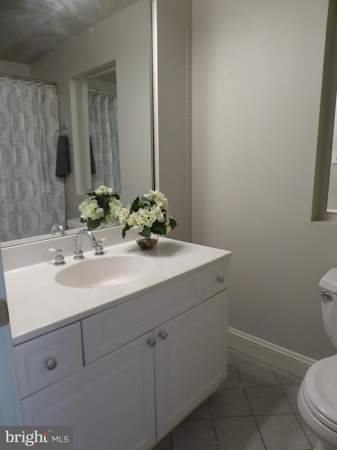 508 F Street Northeast Washington, DC 20002 - Photo 16 of 26 Bath