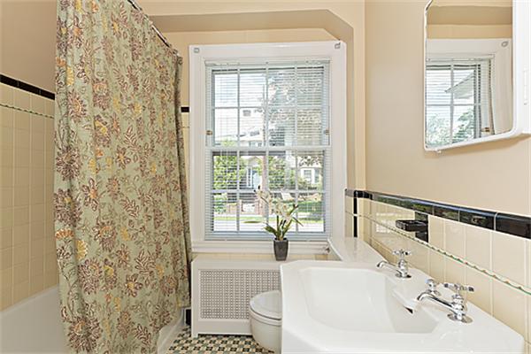 32 Foster Road, Unit 1 Belmont, MA 02478 - Photo 16 of 26 Gallery Image 16