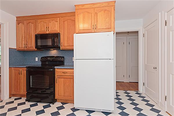 32 Foster Road, Unit 1 Belmont, MA 02478 - Photo 9 of 26 Gallery Image 9