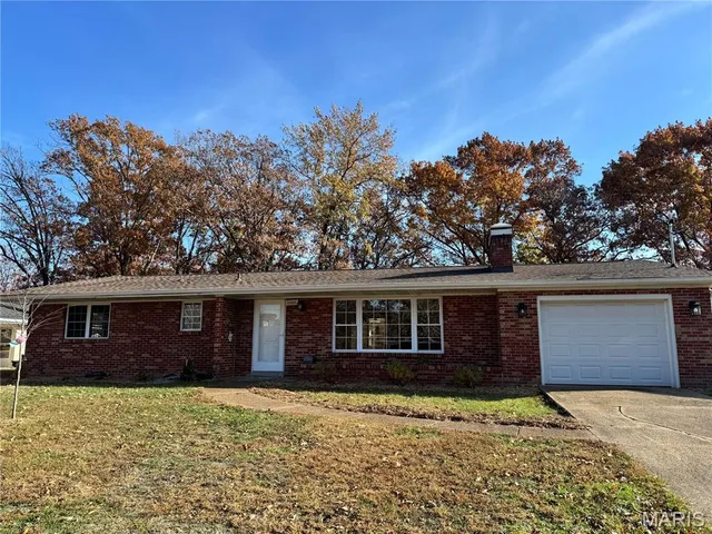 $294,900 | 1505 Rosewood Drive, Jefferson City, MO 65101