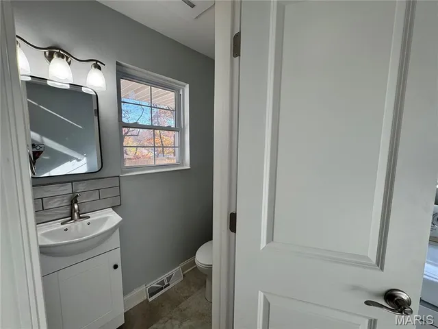 $294,900 | 1505 Rosewood Drive, Jefferson City, MO 65101