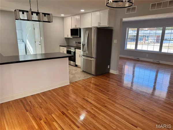 $289,900 | 1505 Rosewood Drive, Jefferson City, MO 65101