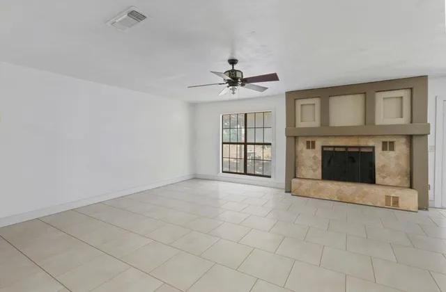 $1,995 | 670 Woodland Acres Drive, Marble Falls, TX 78654