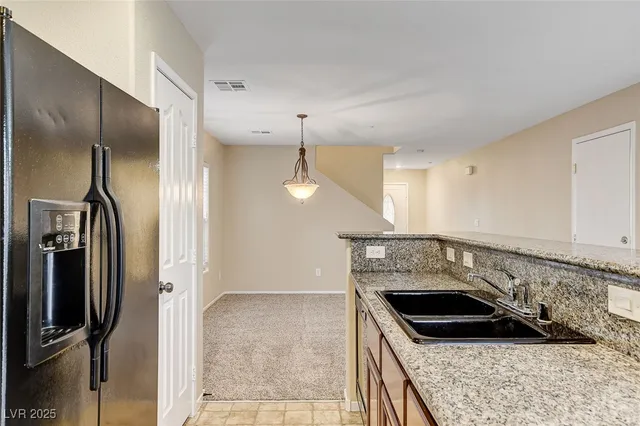 $1,900 | 1167 Paradise River Road, Henderson, NV 89002