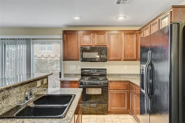 $1,900 | 1167 Paradise River Road, Henderson, NV 89002