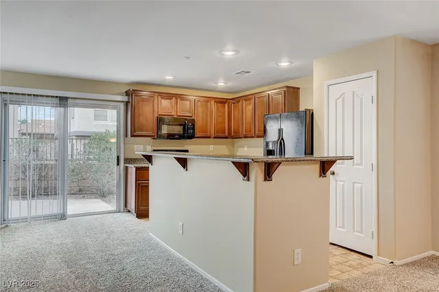 $1,900 | 1167 Paradise River Road, Henderson, NV 89002