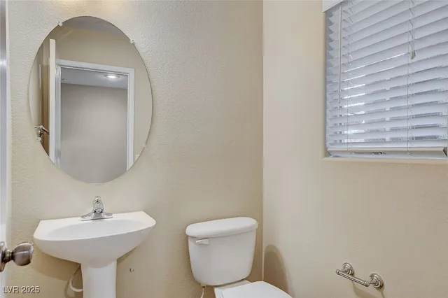 $1,900 | 1167 Paradise River Road, Henderson, NV 89002