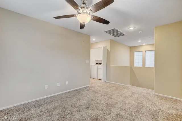 $1,900 | 1167 Paradise River Road, Henderson, NV 89002