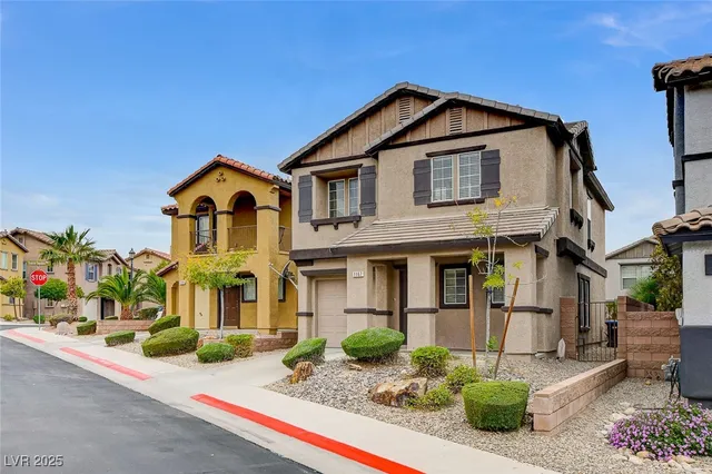 $1,900 | 1167 Paradise River Road, Henderson, NV 89002