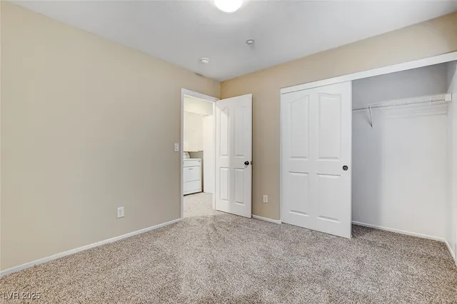 $1,900 | 1167 Paradise River Road, Henderson, NV 89002