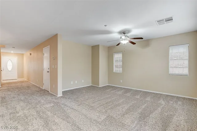 $1,900 | 1167 Paradise River Road, Henderson, NV 89002