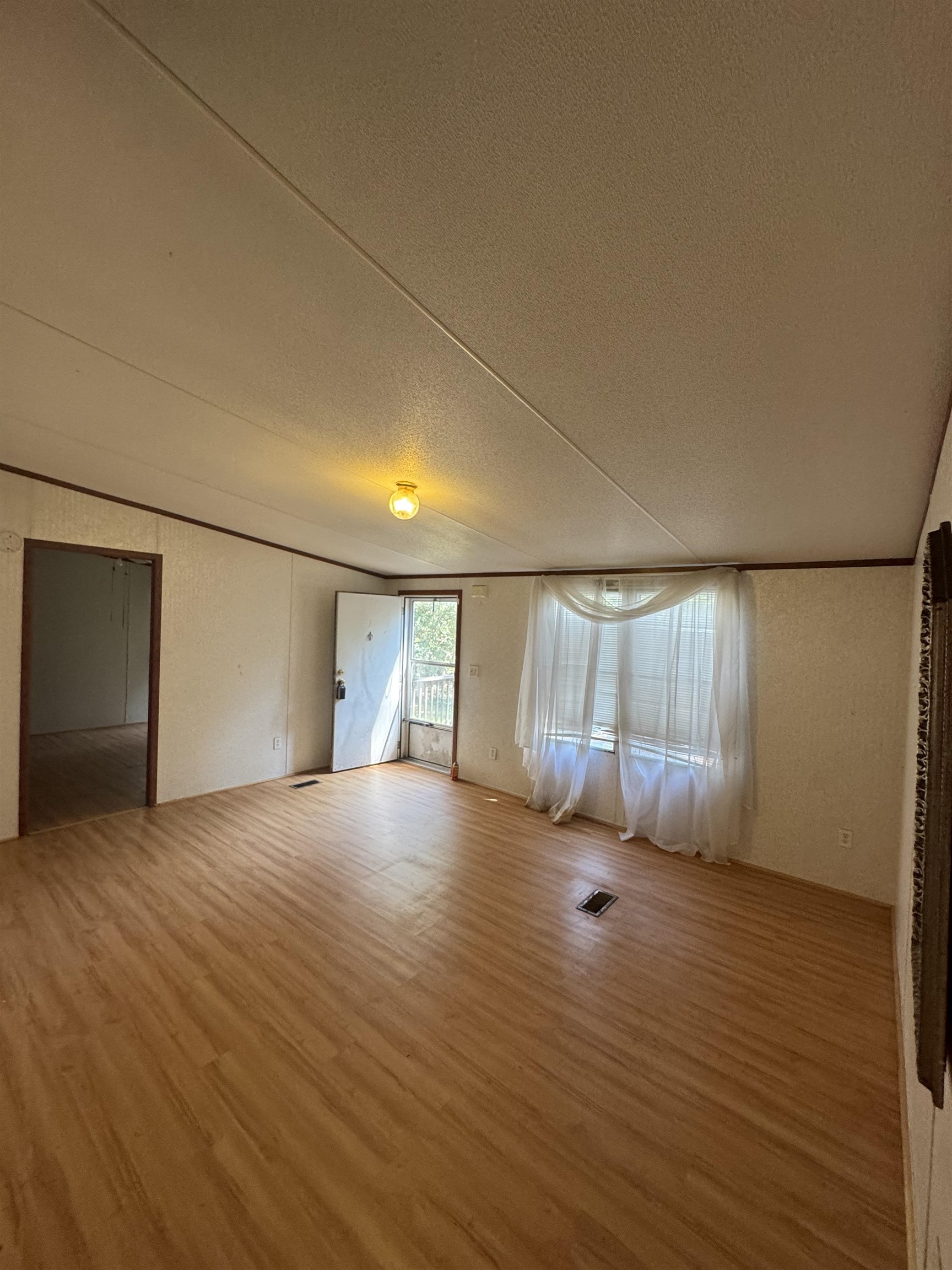 10074 Blue Waters Road Tallahassee, FL 32305 - Photo 4 of 17