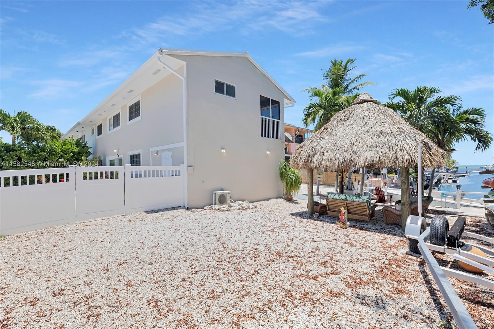 916 Red Bird Road Key Largo, FL 33037 - Photo 11 of 53 Gallery Image 11