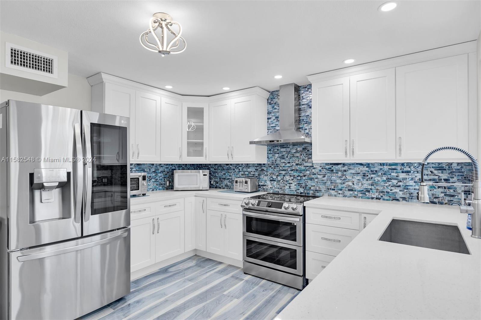 916 Red Bird Road Key Largo, FL 33037 - Photo 23 of 53 Gallery Image 23