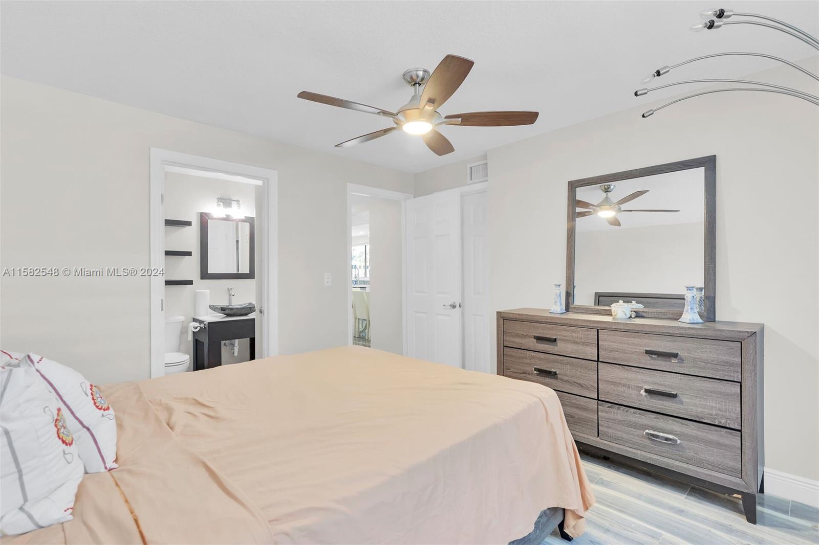 916 Red Bird Road Key Largo, FL 33037 - Photo 33 of 53 Gallery Image 33