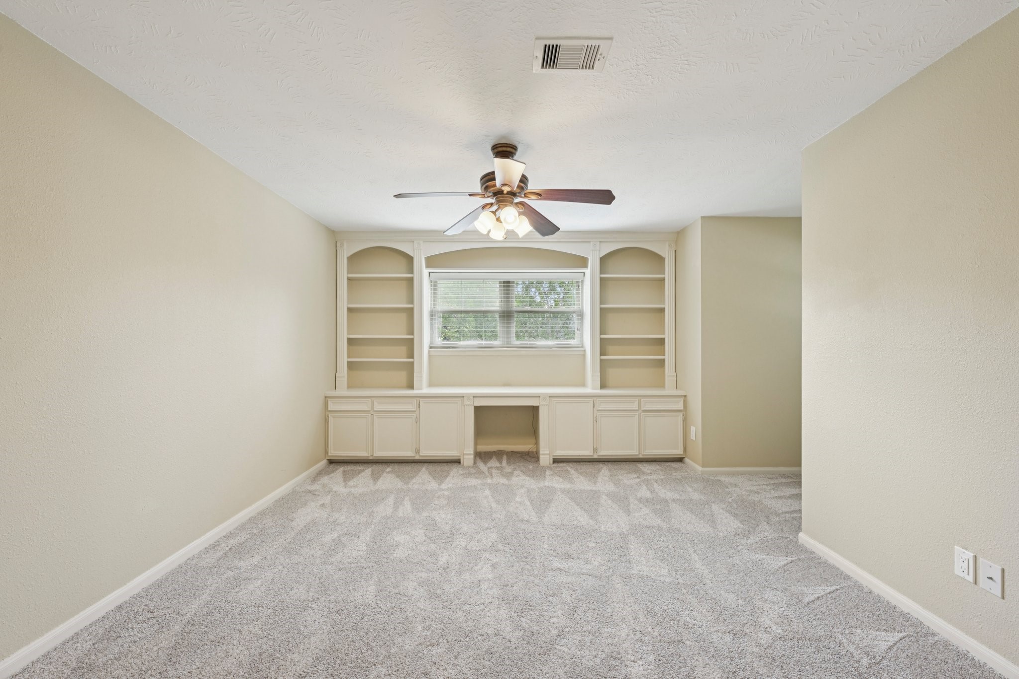 11003 Overbrook Lane Houston, TX 77042 - Photo 26 of 41