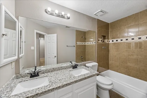 $2,800 | 12526 Mill Hedge Drive, Houston, TX 77070