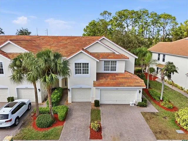 $2,300 | 1059 Albany Court, Unit 218, Naples, FL 34105