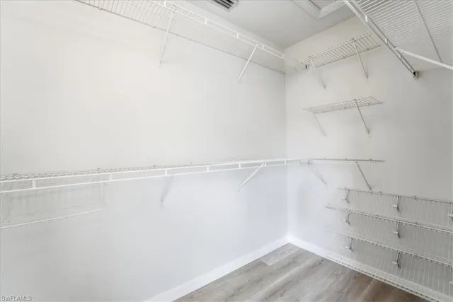 $2,300 | 1059 Albany Court, Unit 218, Naples, FL 34105